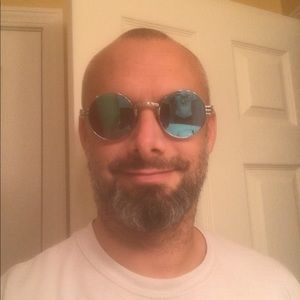 Meet your Posher, Fred